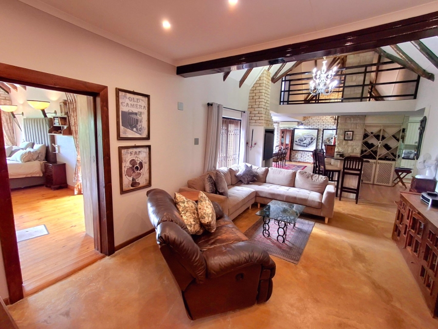 5 Bedroom Property for Sale in River Lodge Estate Free State